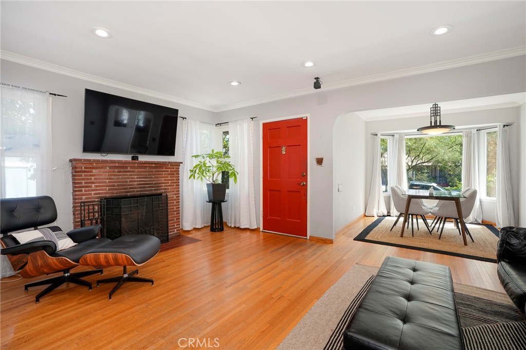 137 N Berkeley Avenue — photo