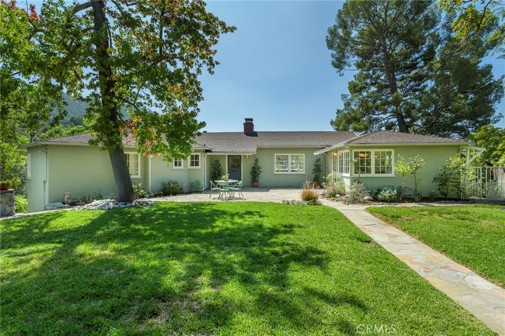 1820 Verdugo Knolls — photo