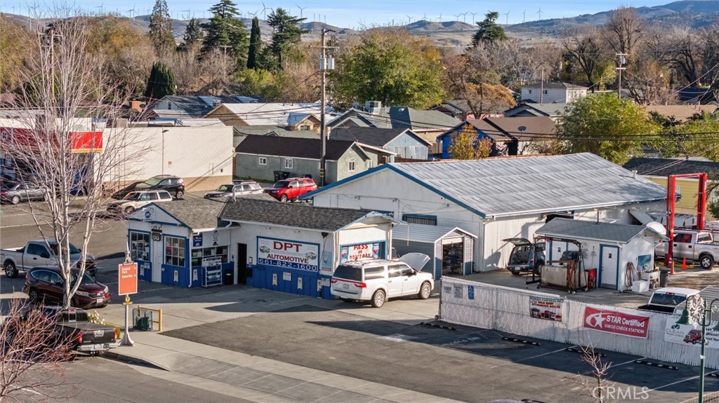 230 E Tehachapi — photo