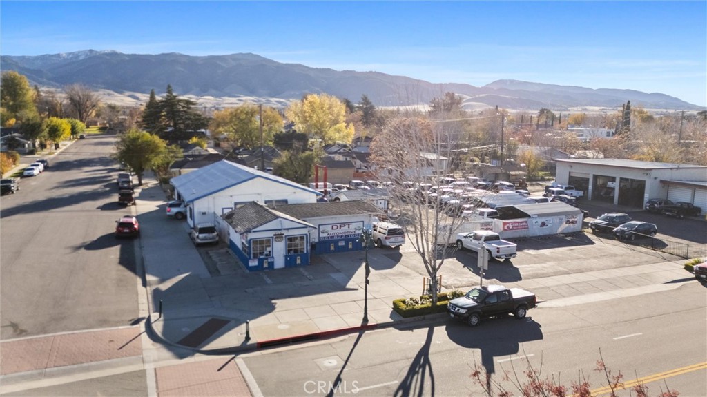230 E Tehachapi, Tehachapi, CA 93561 — photo 2
