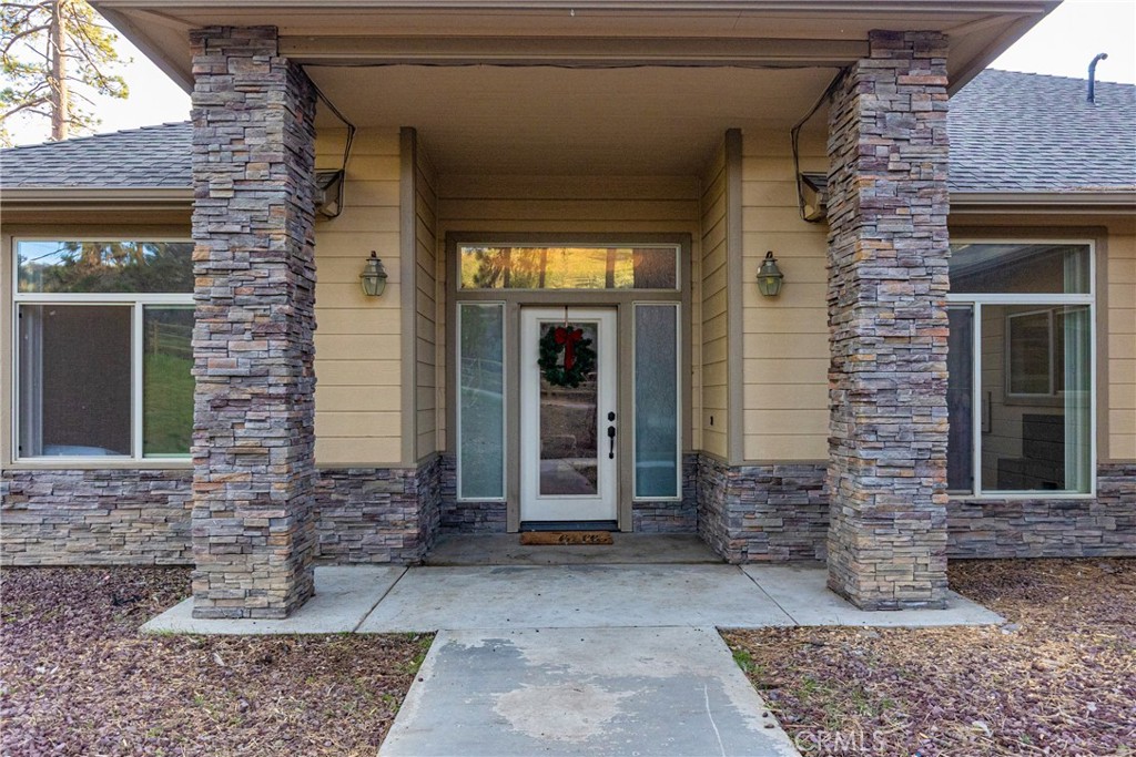26820 Stirrup, Tehachapi, CA 93561 — photo 2