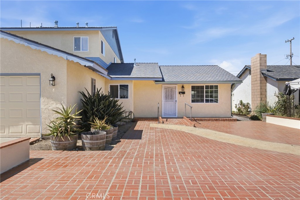 1121 E Lemon, Lompoc, CA 93436 — photo 2