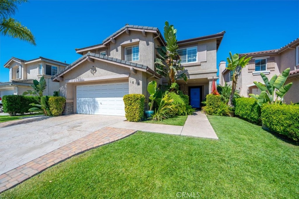 1817 David Sanchez — photo