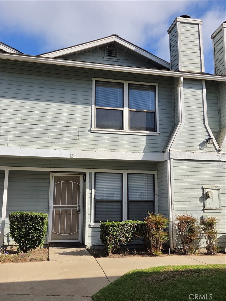 311 Lolita E — photo