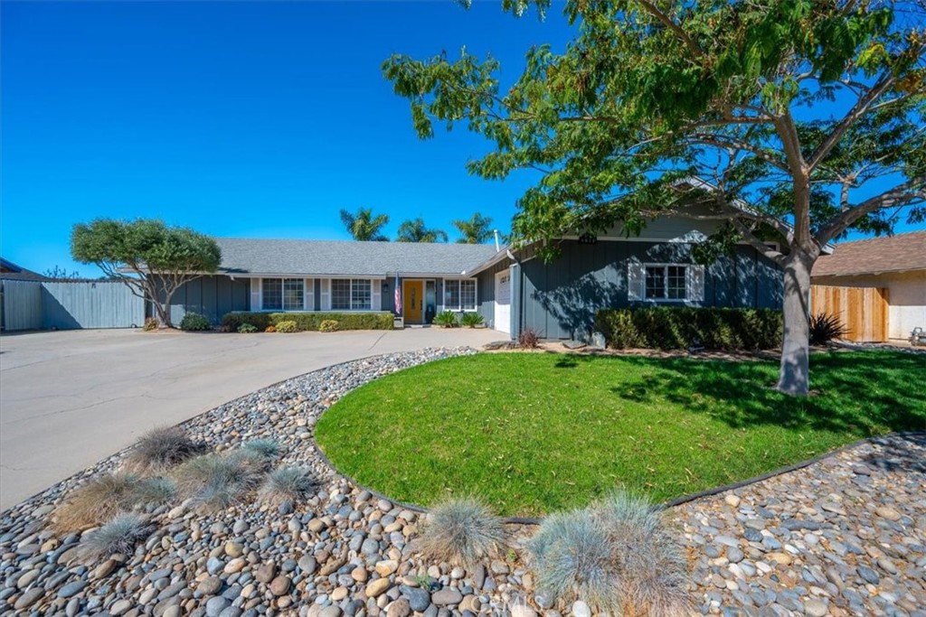 4613 Kenneth — photo
