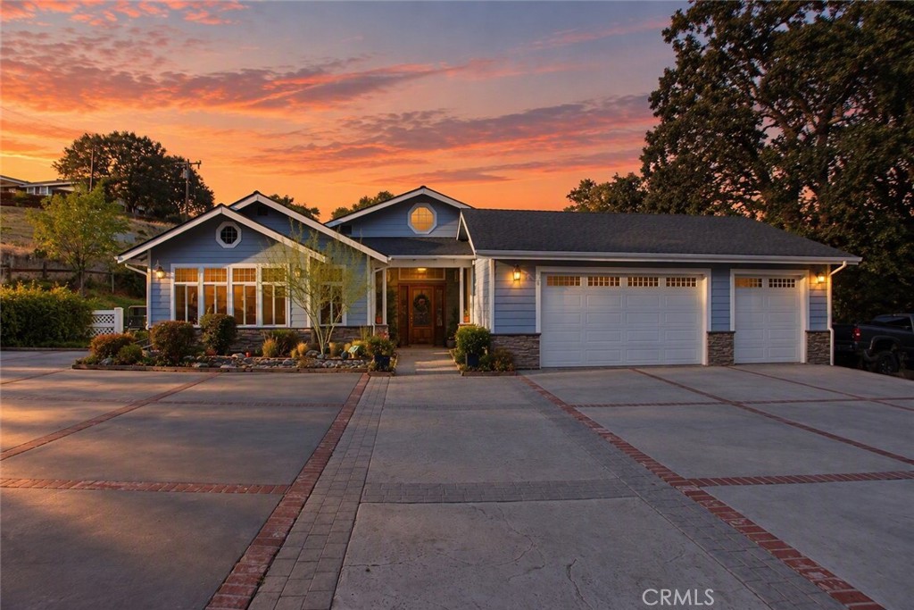 5940 El Pomar — photo