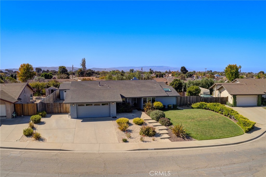 4803 Cameo — photo