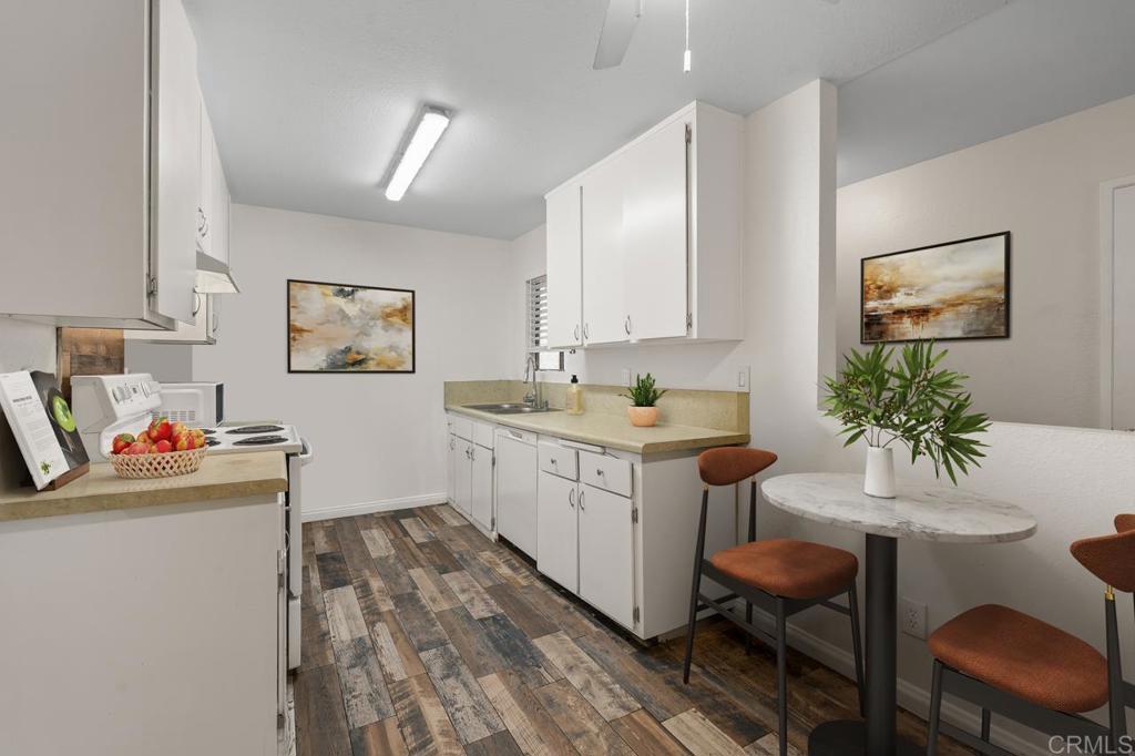 634 8 Th St Apt 4 — photo