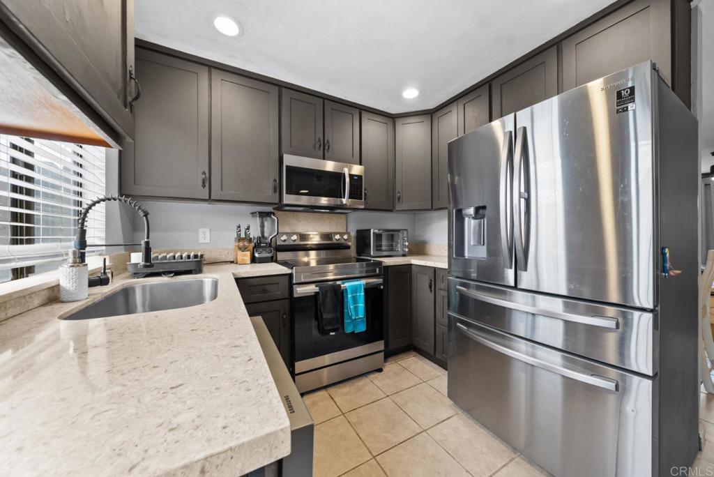 1604 Presioca Street Unit 11 — photo
