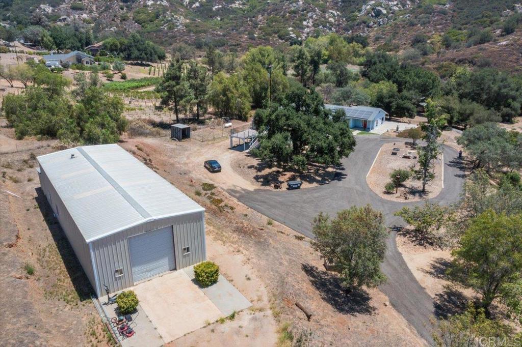 20899 Black Canyon Road — photo