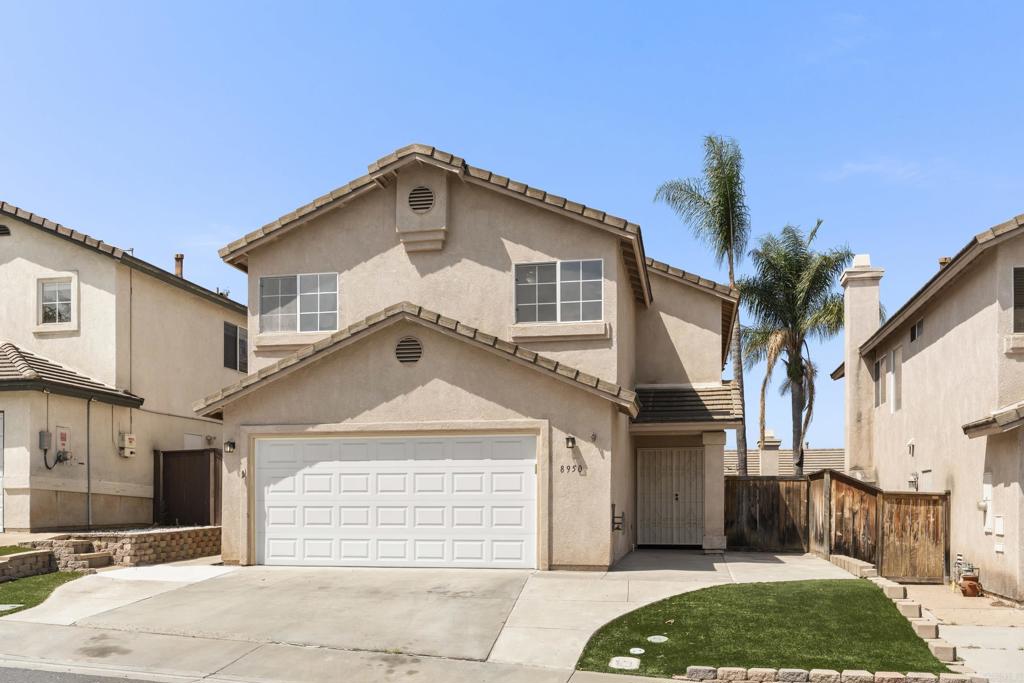 8950 Gateway View Ct — photo