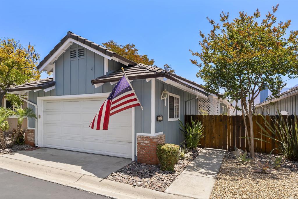 1241 Pearlbush Court — photo