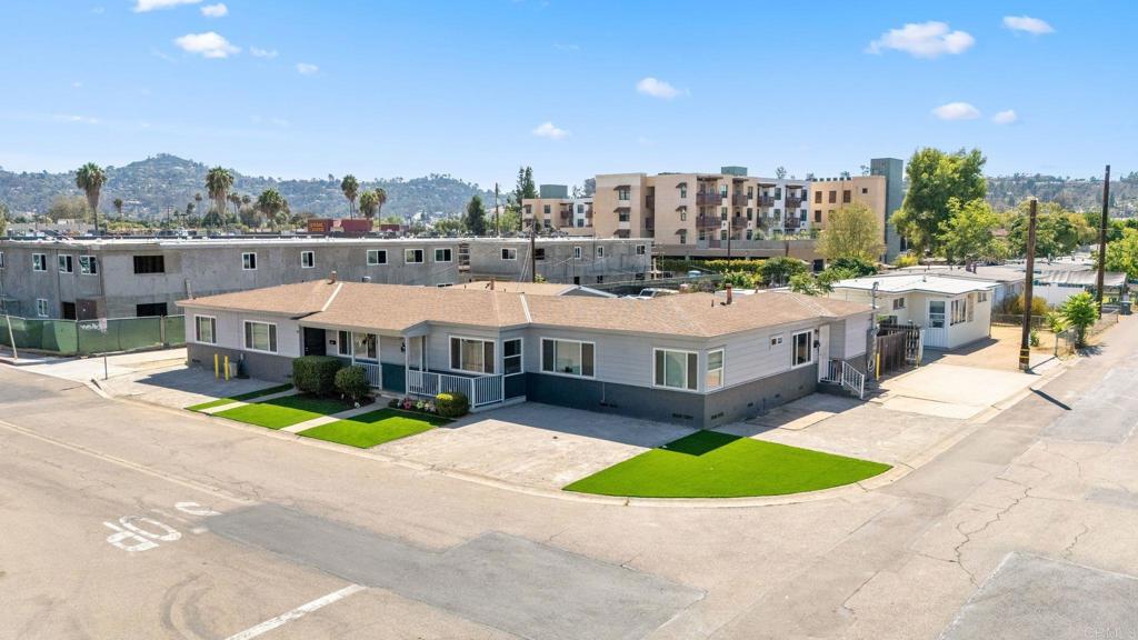 315 W Cypress Avenue — photo