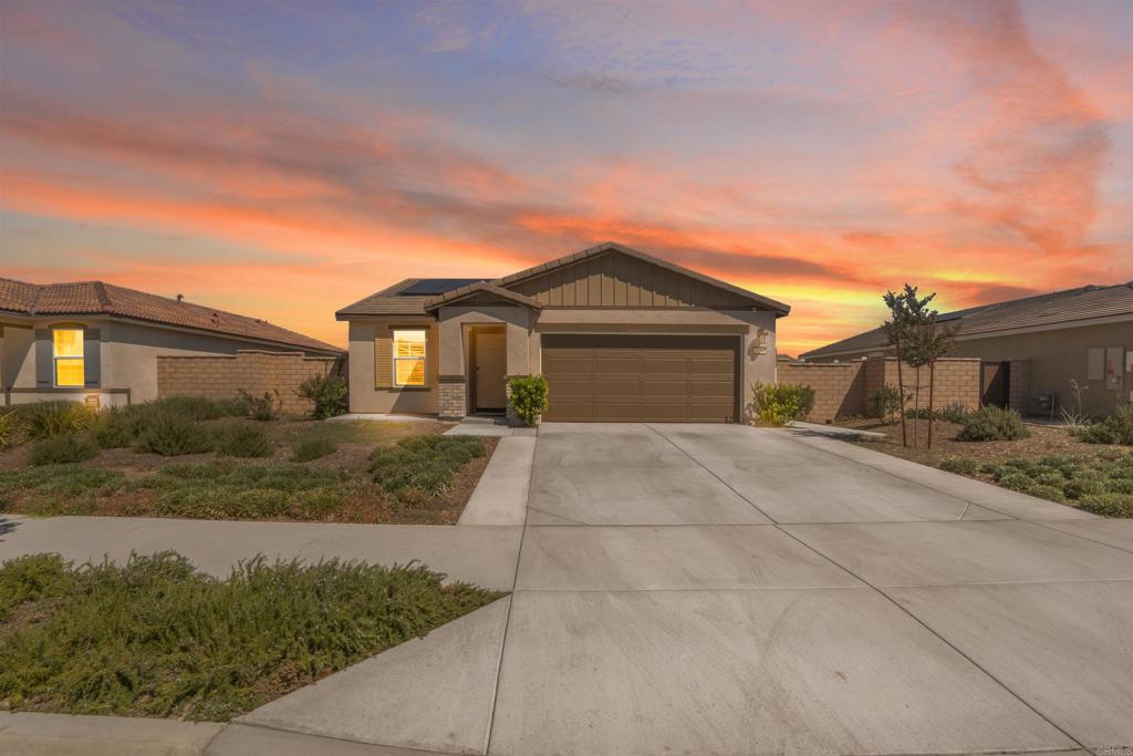 5062 Wrangler Way — photo