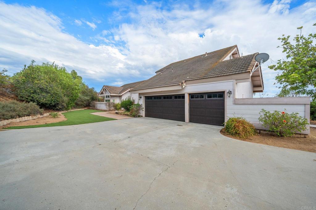 14692 Sunrise Canyon Road — photo