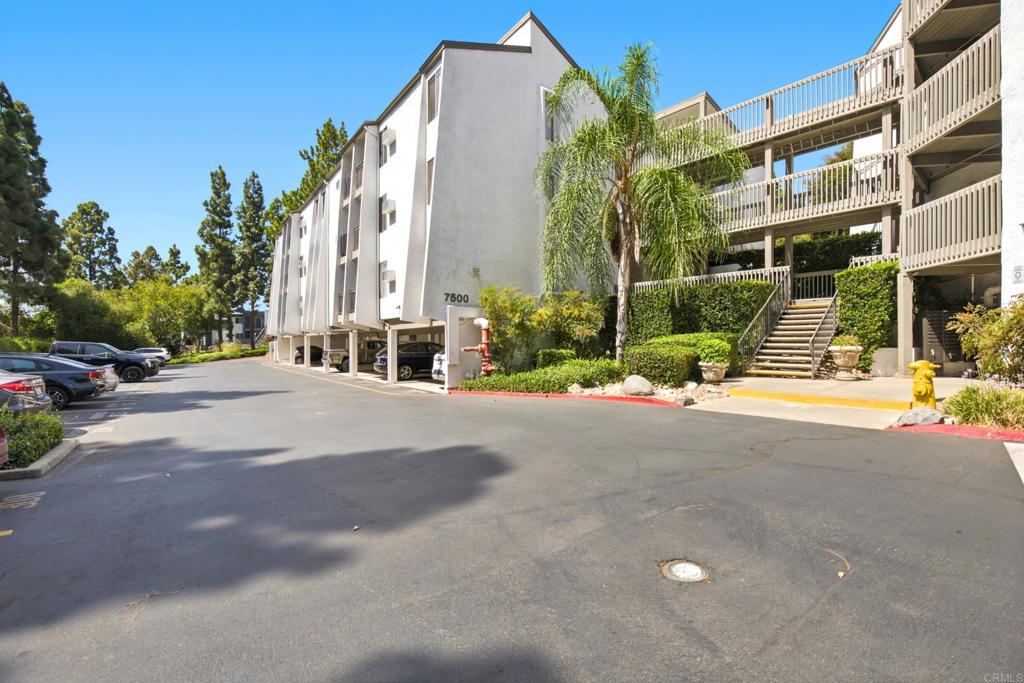 7500 Parkway Drive 207 — photo