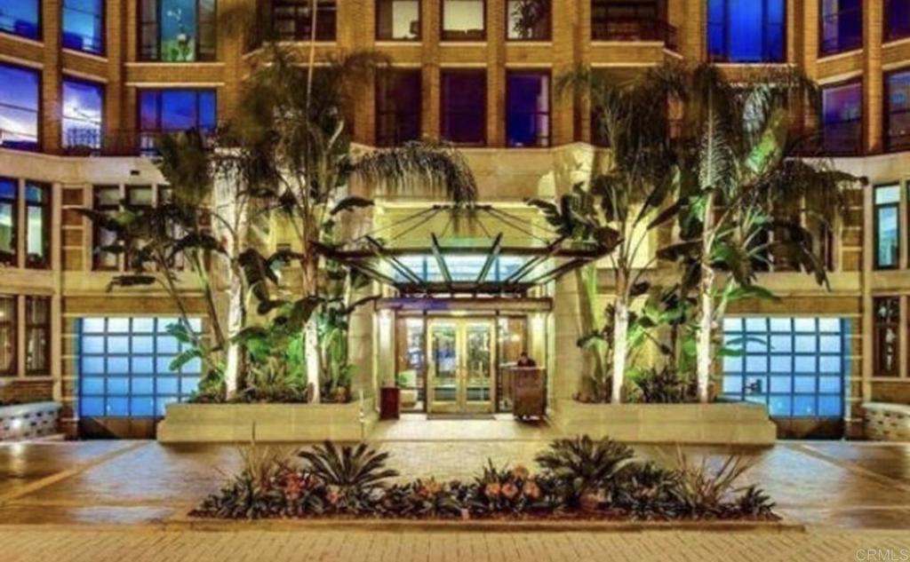 500 W Harbor Drive W 318 — photo