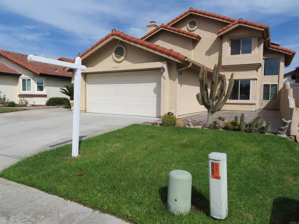1085 Winding Oak Drive — photo