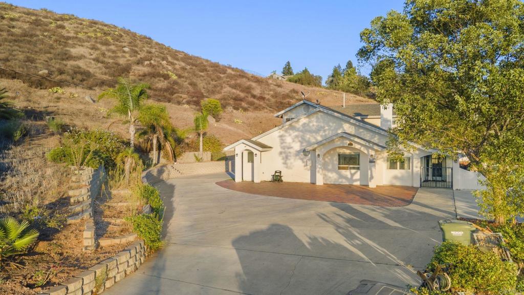 12221 12223 Rockstream Road — photo
