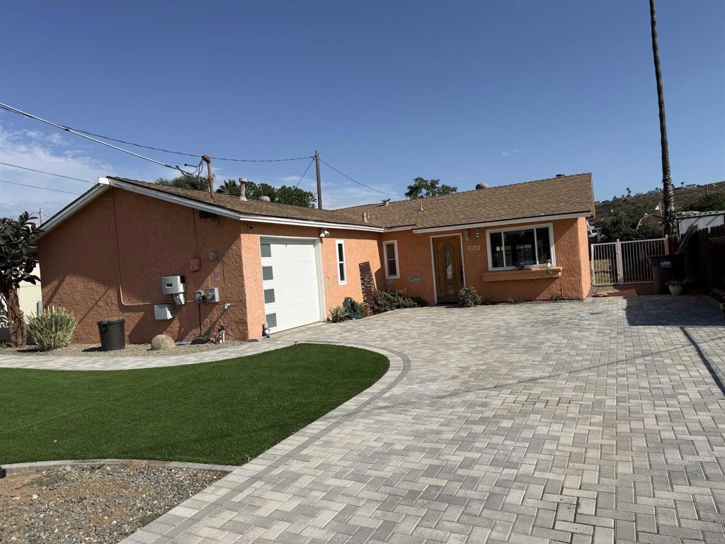 13107 Lindo Lane — photo