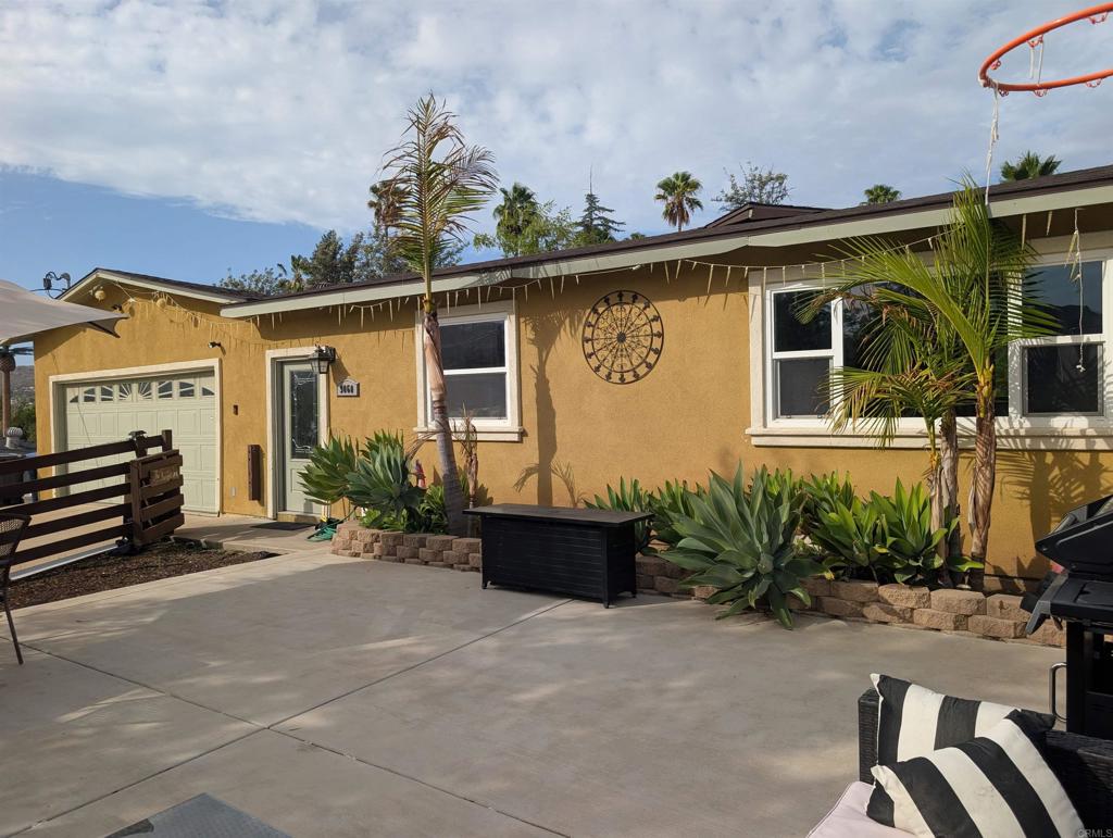 9060 Kay Jay Lane — photo
