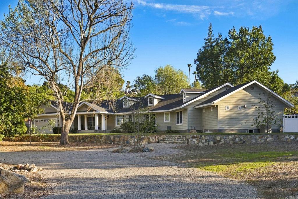 1521 Donita Drive — photo