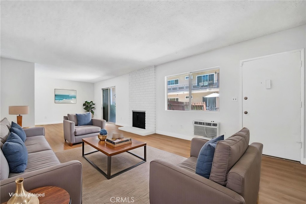5232 Corteen 10 — photo