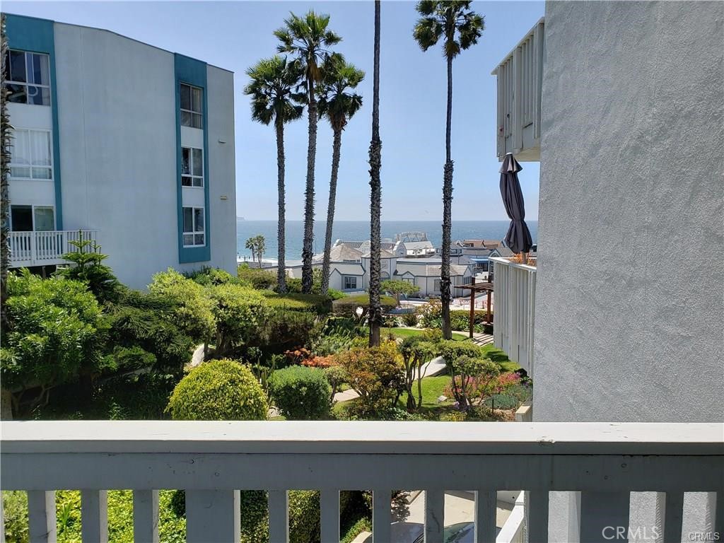 620 The Village 211 — photo