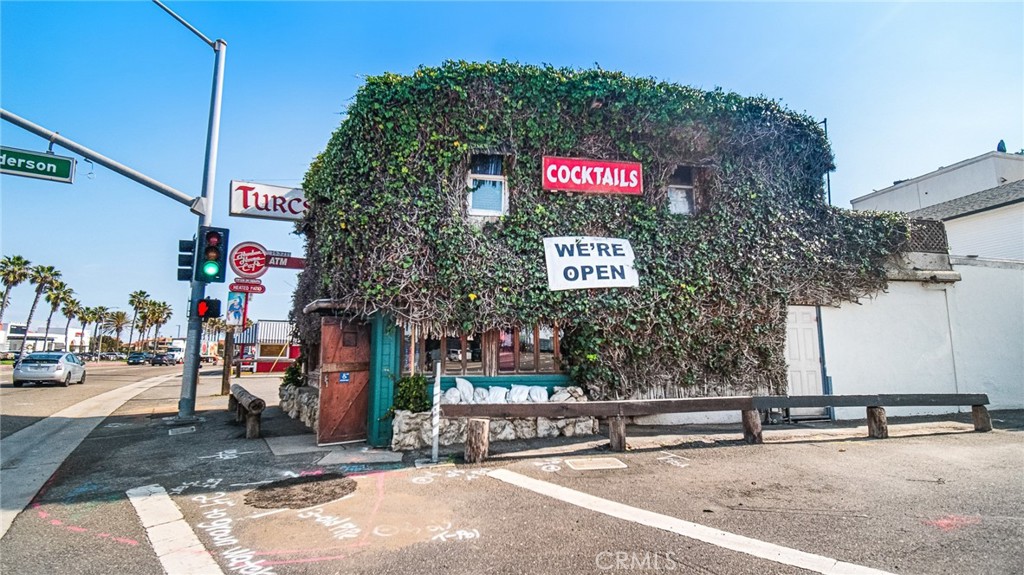 16321 Pacific Coast Highway — photo