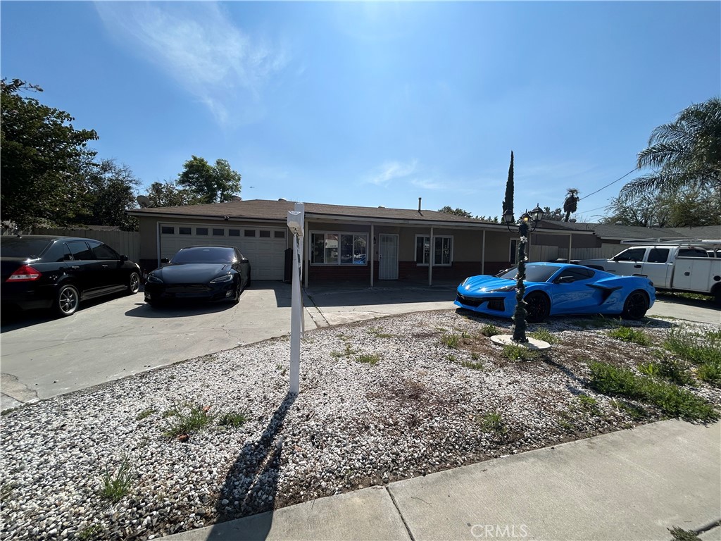 8680 Indiana — photo