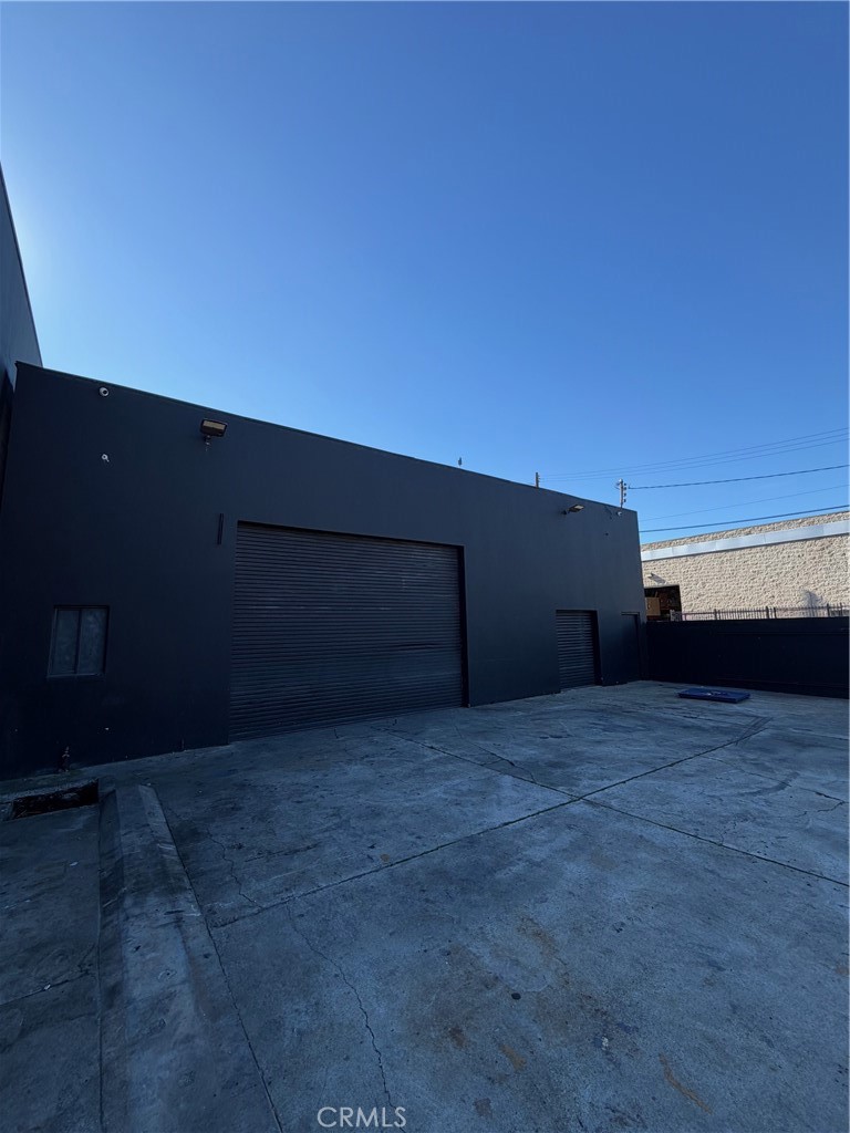 300 E 2nd — photo