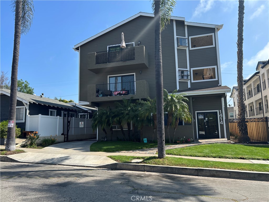 1414 Coronado 302 — photo