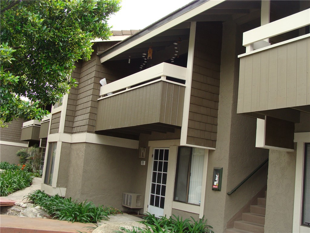 194 Streamwood — photo