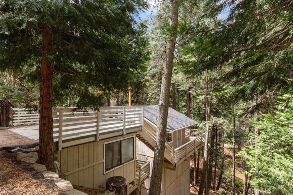 612 Sunderland Court — photo