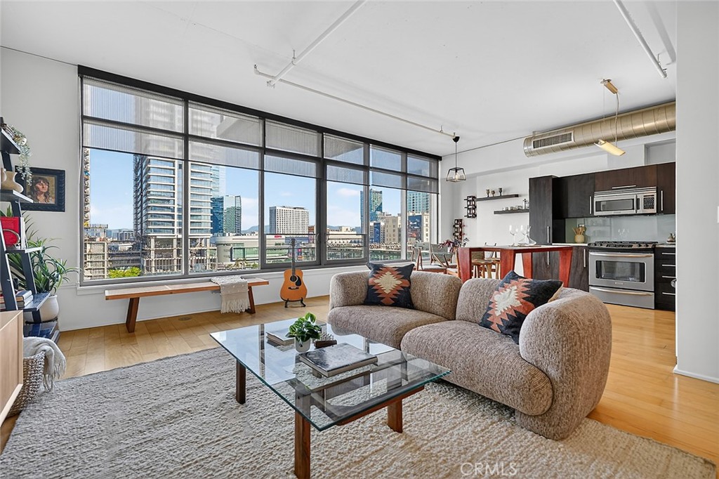 1100 South Hope St 1006 — photo
