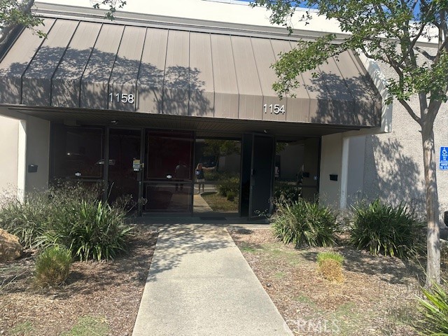 1154 E Valencia — photo