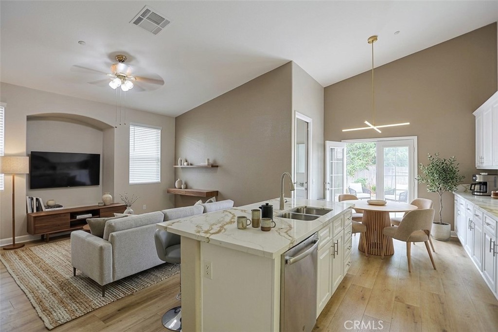 4252 Jenkins — photo