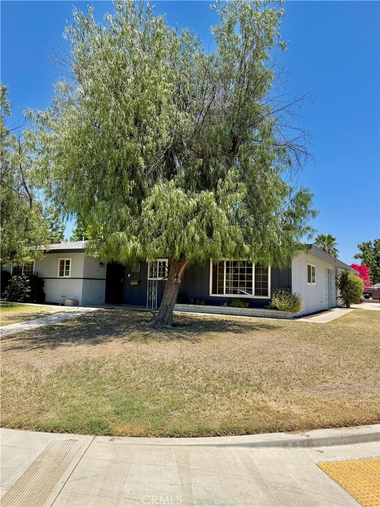 2608 Blackstone Court — photo