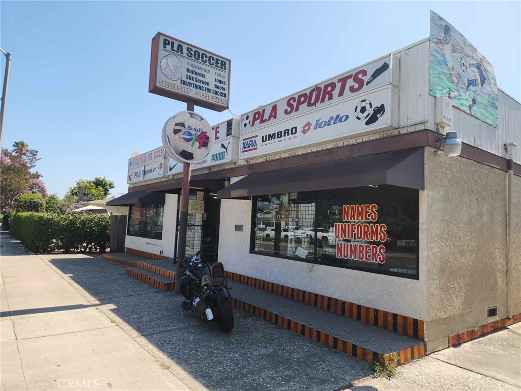 627 S Harbor — photo
