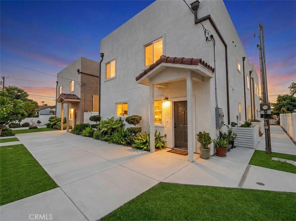16623 Lake Avenue — photo