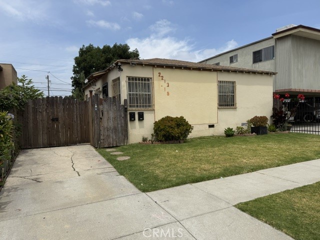 2213 S Spaulding — photo