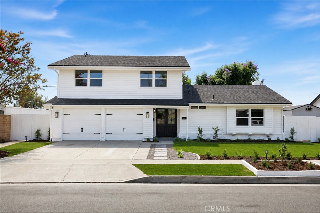 1143 S Chantilly Street — photo