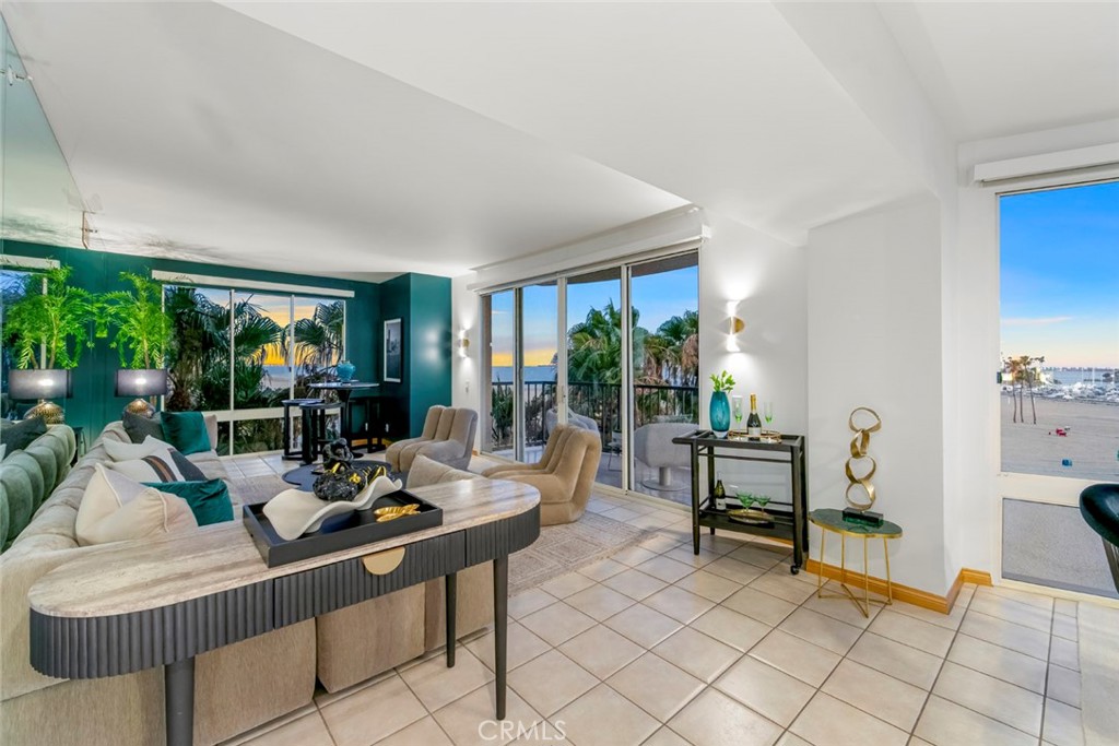850 E Ocean Boulevard 205 — photo