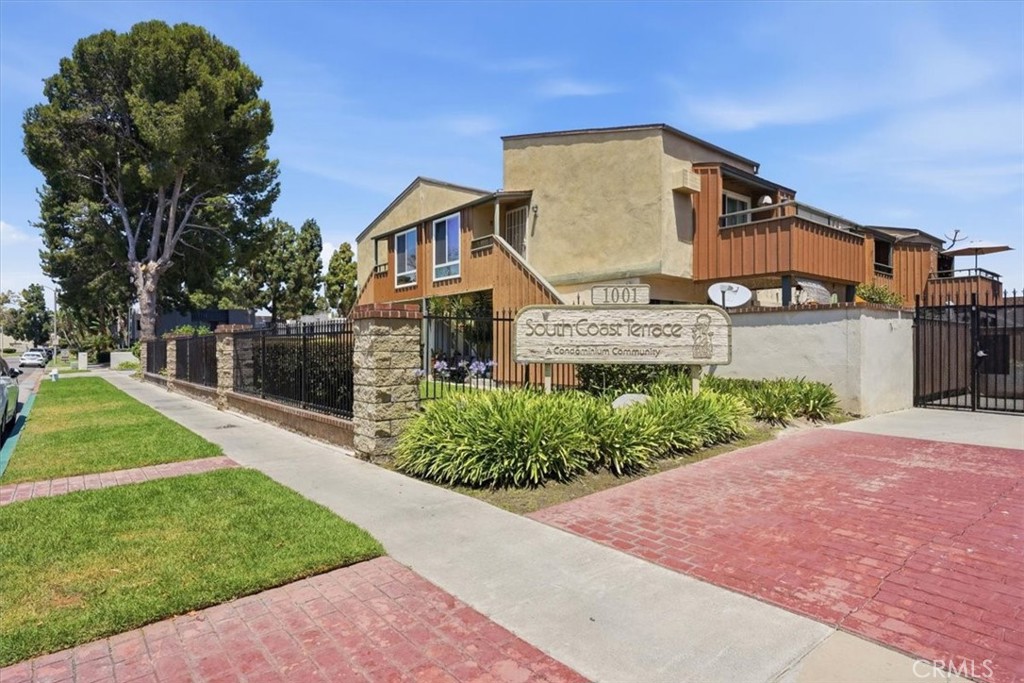 1001 131 W Stevens 131 — photo
