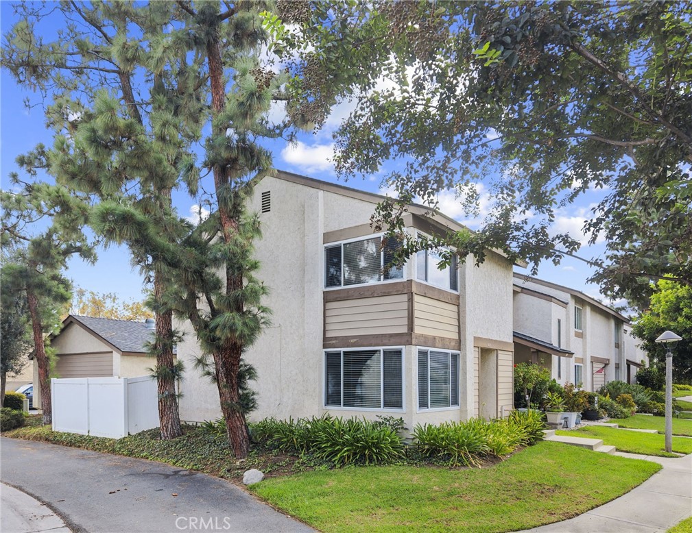 1401 Cheltenham Lane — photo