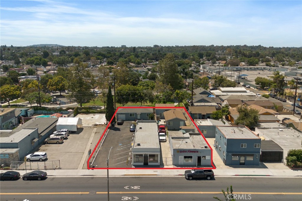 322 E Market Street — photo