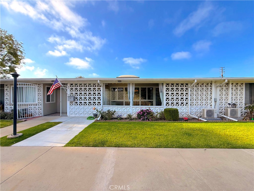 1842 Thunderbird Drive 1D — photo