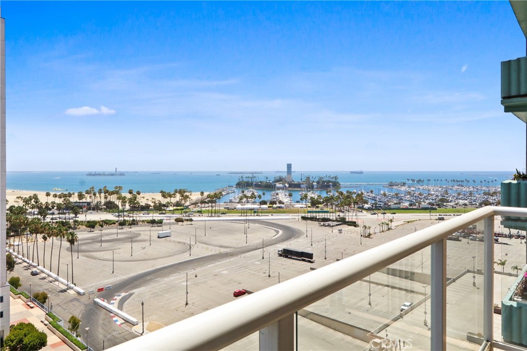 488 E Ocean Boulevard 1114 — photo