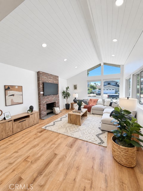 1517 E Riverview, Orange, CA 92865 — photo 3