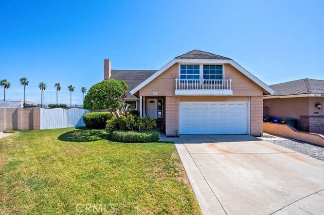 5242 Del Este Circle — photo